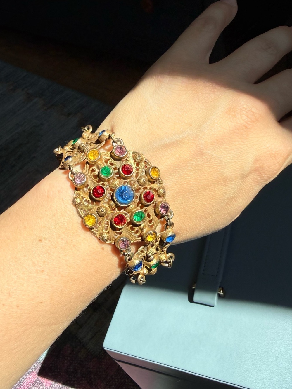 1930s Art Deco Czech Rainbow Glass Filigree Bracelet - Picture 3 of 12